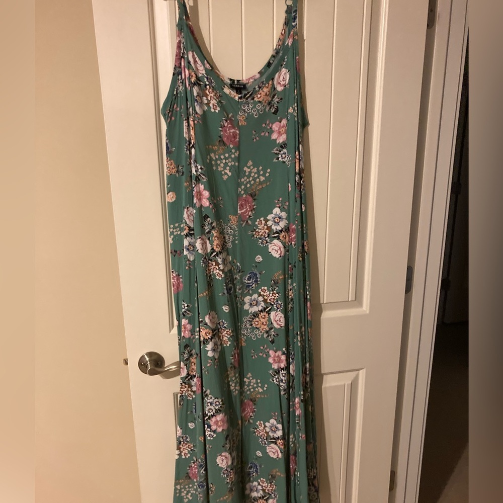 Torrid size 3 maxi dress